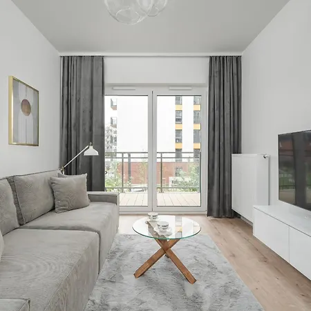 Stylish One Bedroom In With Free Parking And Balcony By Renters 아파트 브로츠와프